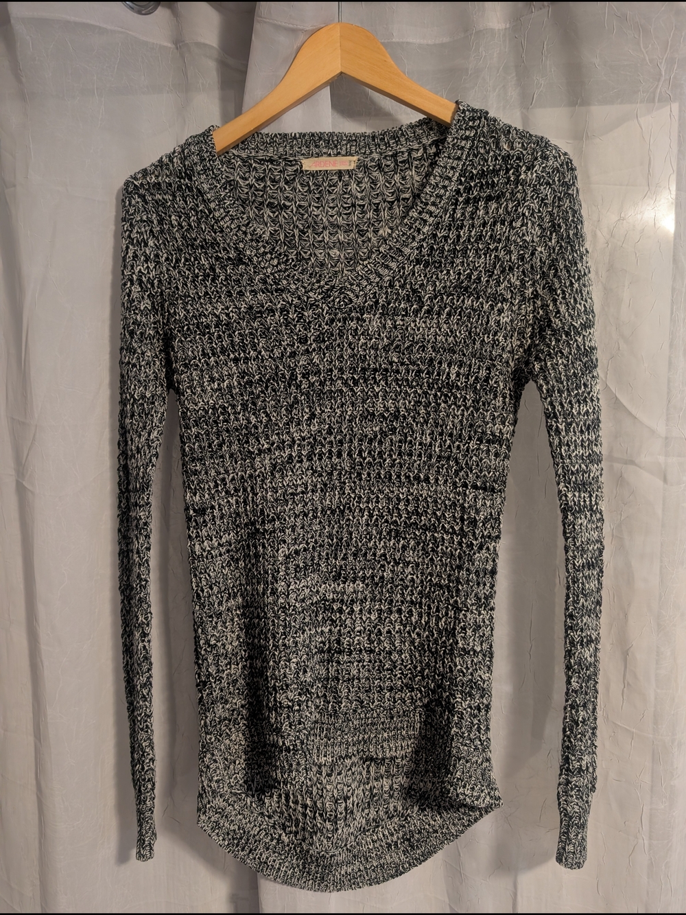 Ardene Black and White Marled V-Neck Sweater